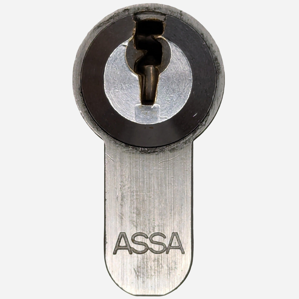 ASSA 600 Half-Euro w. Key - Purple & Red Belts