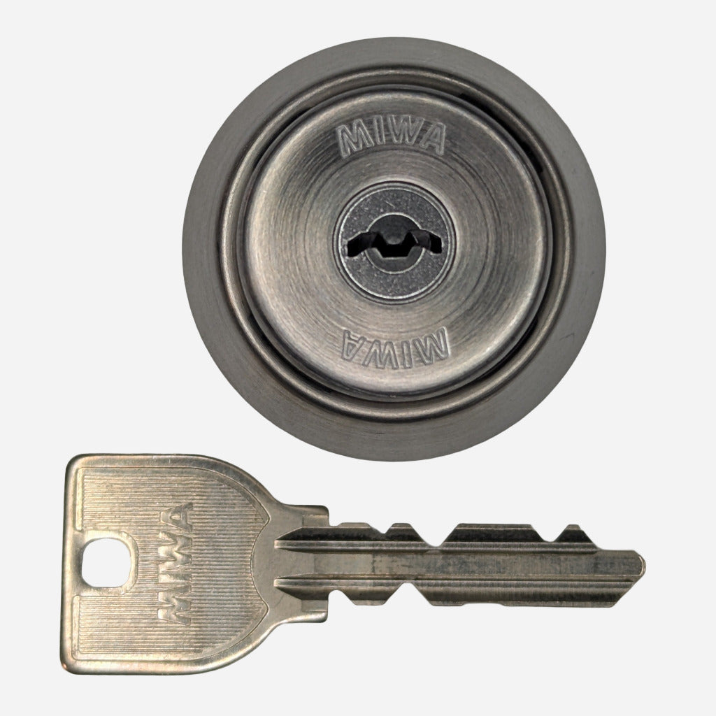 MIWA U9 w. Key - Black Belt 2