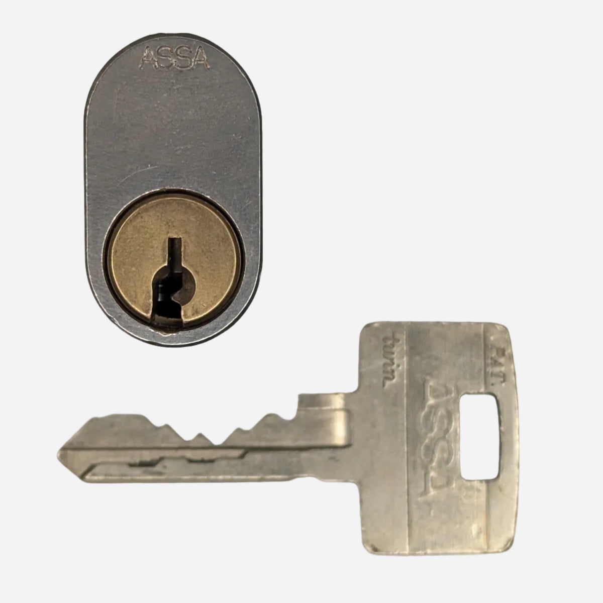 ASSA Twin 6000 w. Key - Black Belt