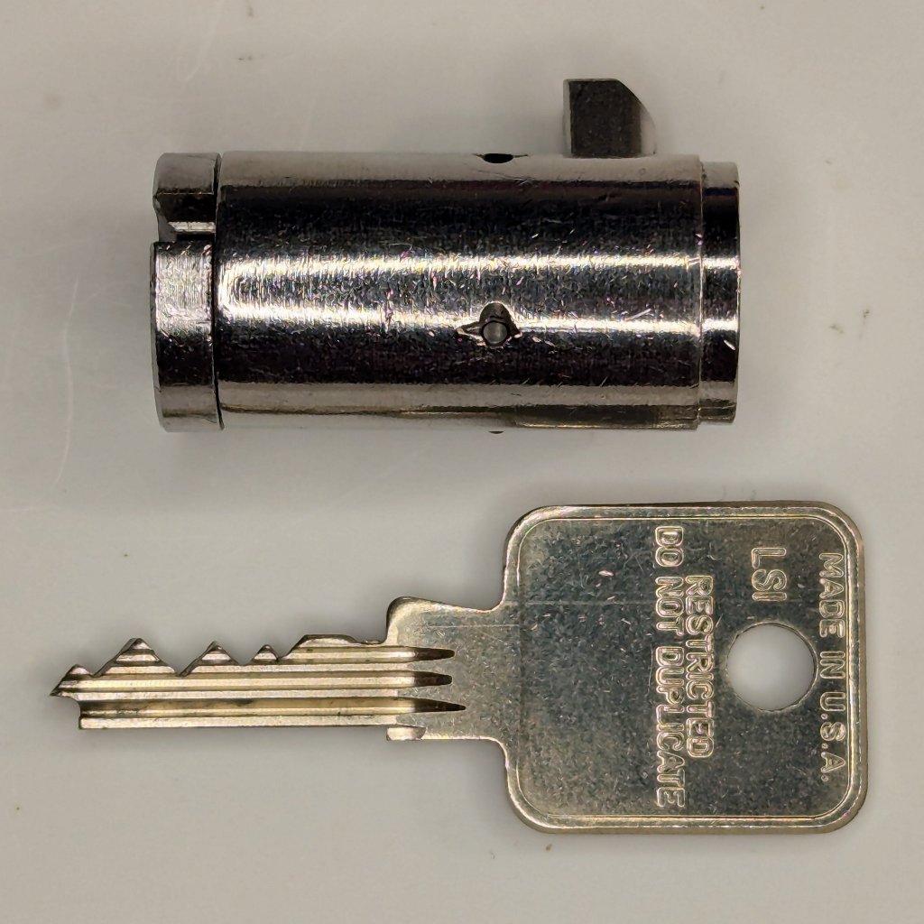 Medeco M3 T-Handle Camlock with Key