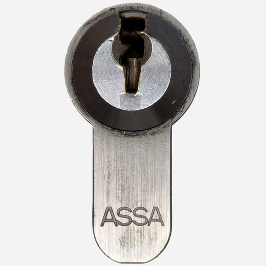 ASSA 600 Half-Euro w. Key - Purple & Red Belts