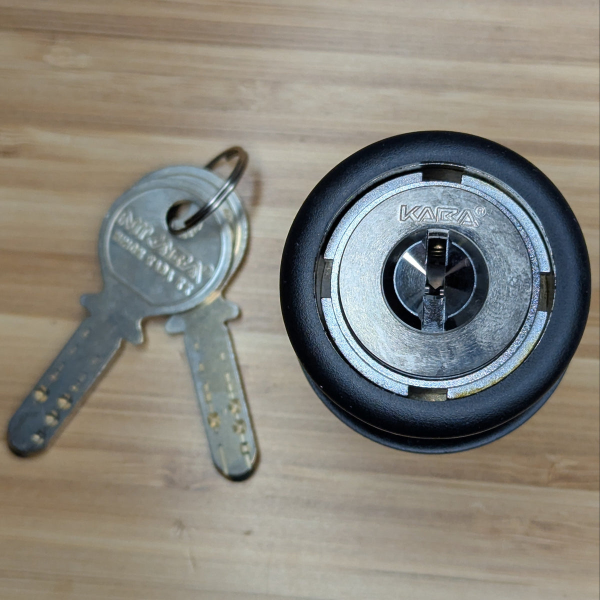 KABA KST w. 2 Keys and Box - Brand New